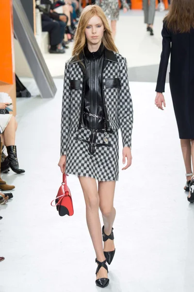 Look 21